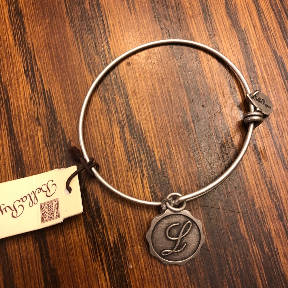 Bella Ryan “L” bangle